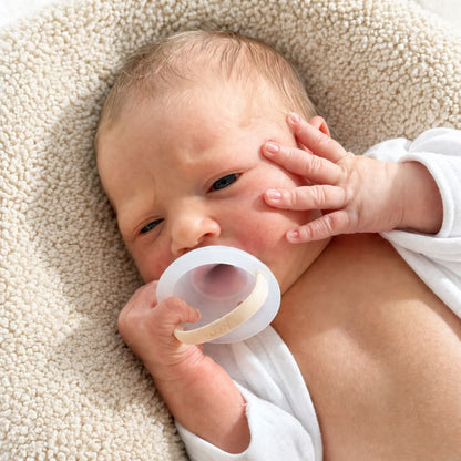 Nuckly™ Starter-Set: 2x Nuckly Breast Like Pacifier